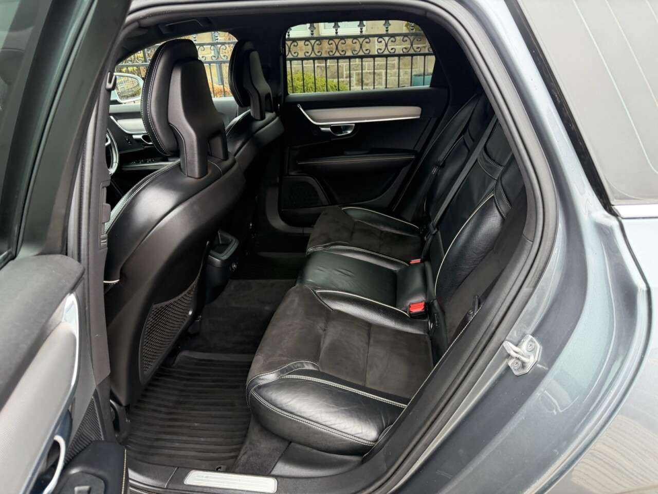 2018 VOLVO V90 2018 VOLVO V90