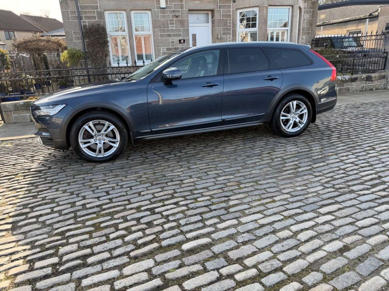 2017 VOLVO V90 CROSS COUNTRY 2017 VOLVO V90 CROSS COUNTRY