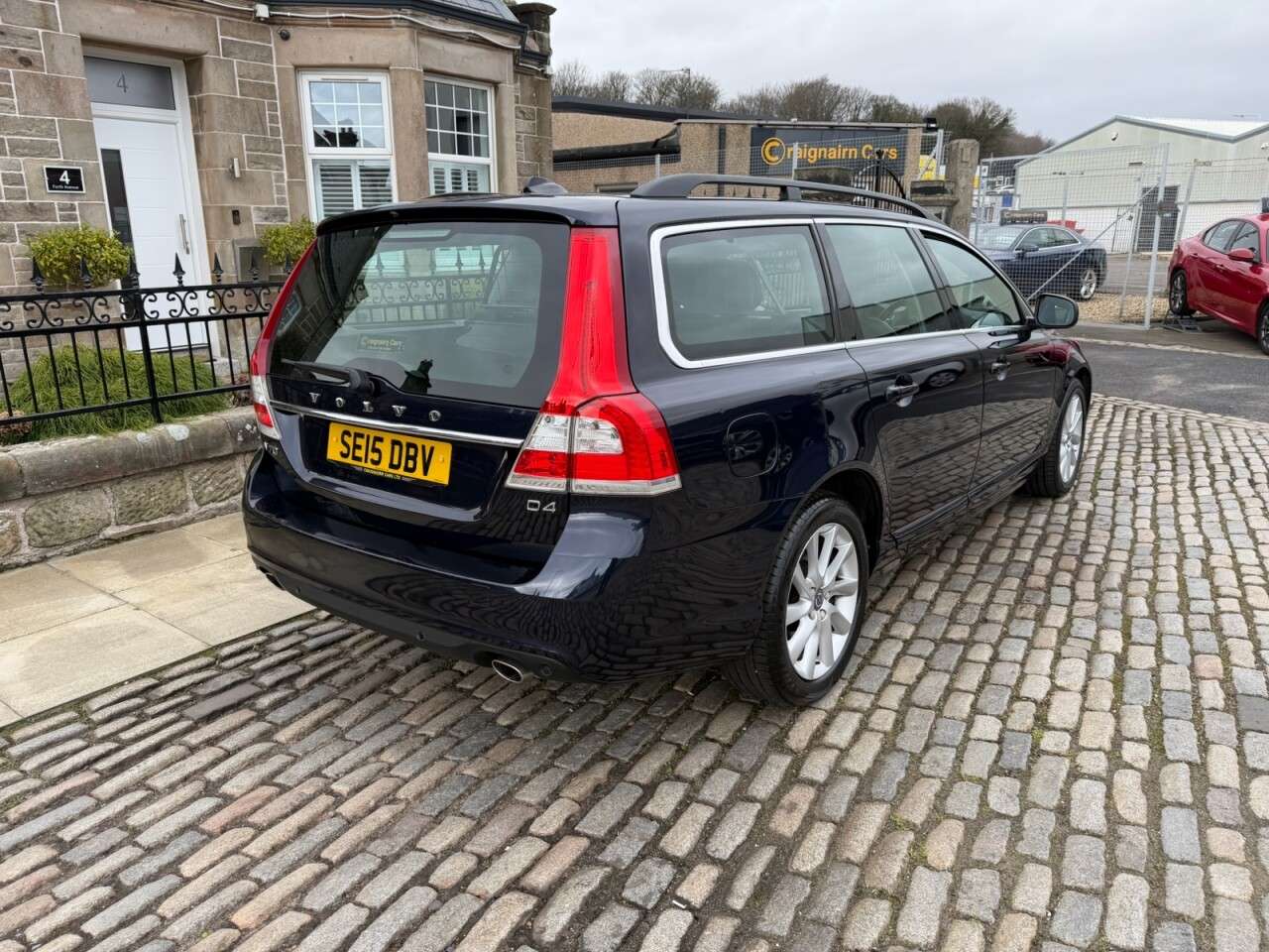 2015 VOLVO V70 2015 VOLVO V70