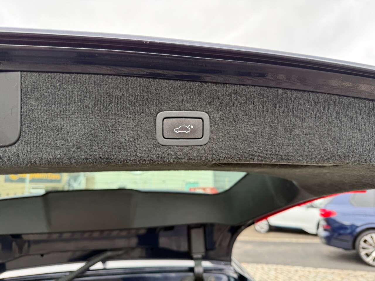 2015 VOLVO V70 2015 VOLVO V70