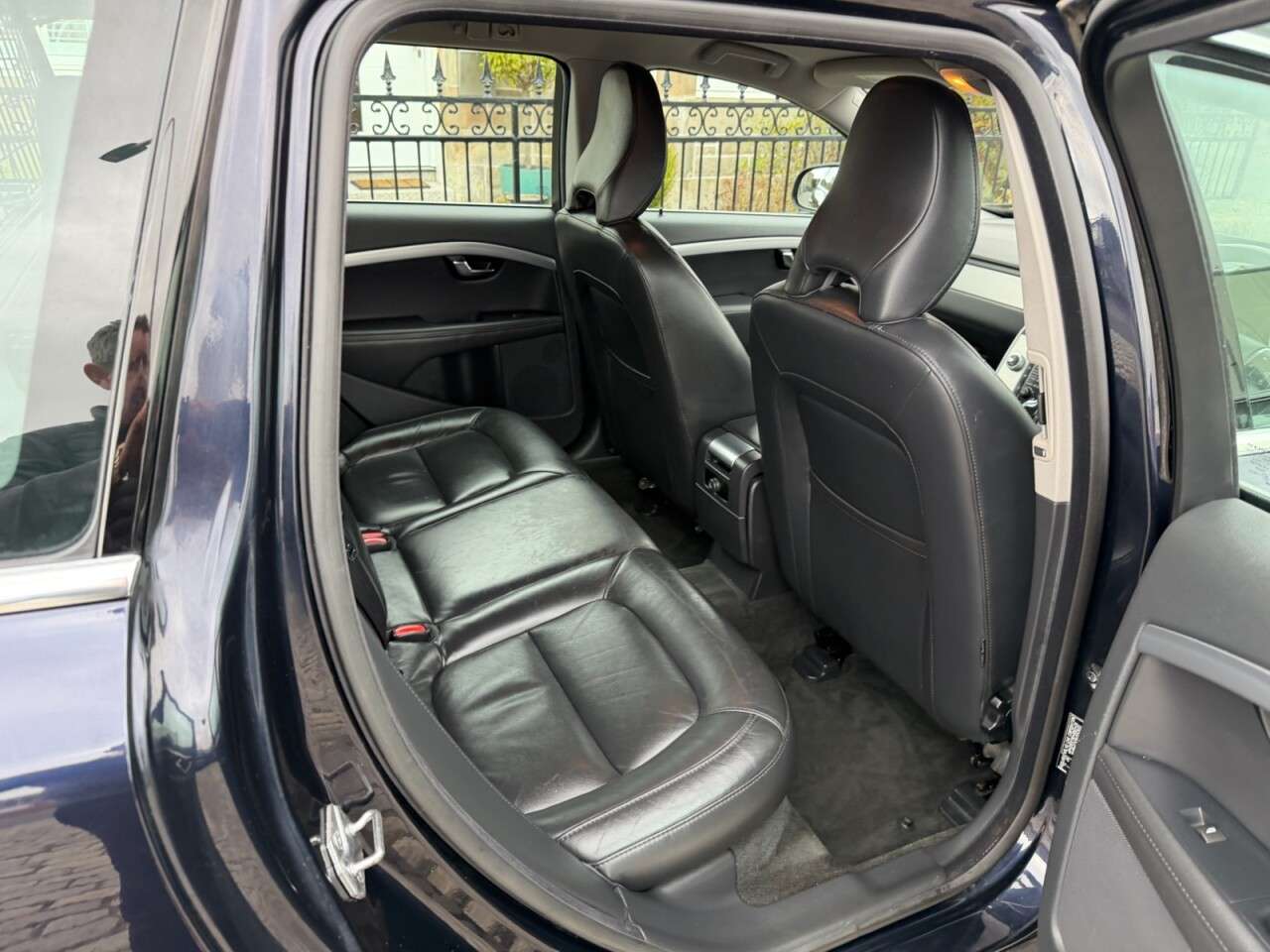 2015 VOLVO V70 2015 VOLVO V70