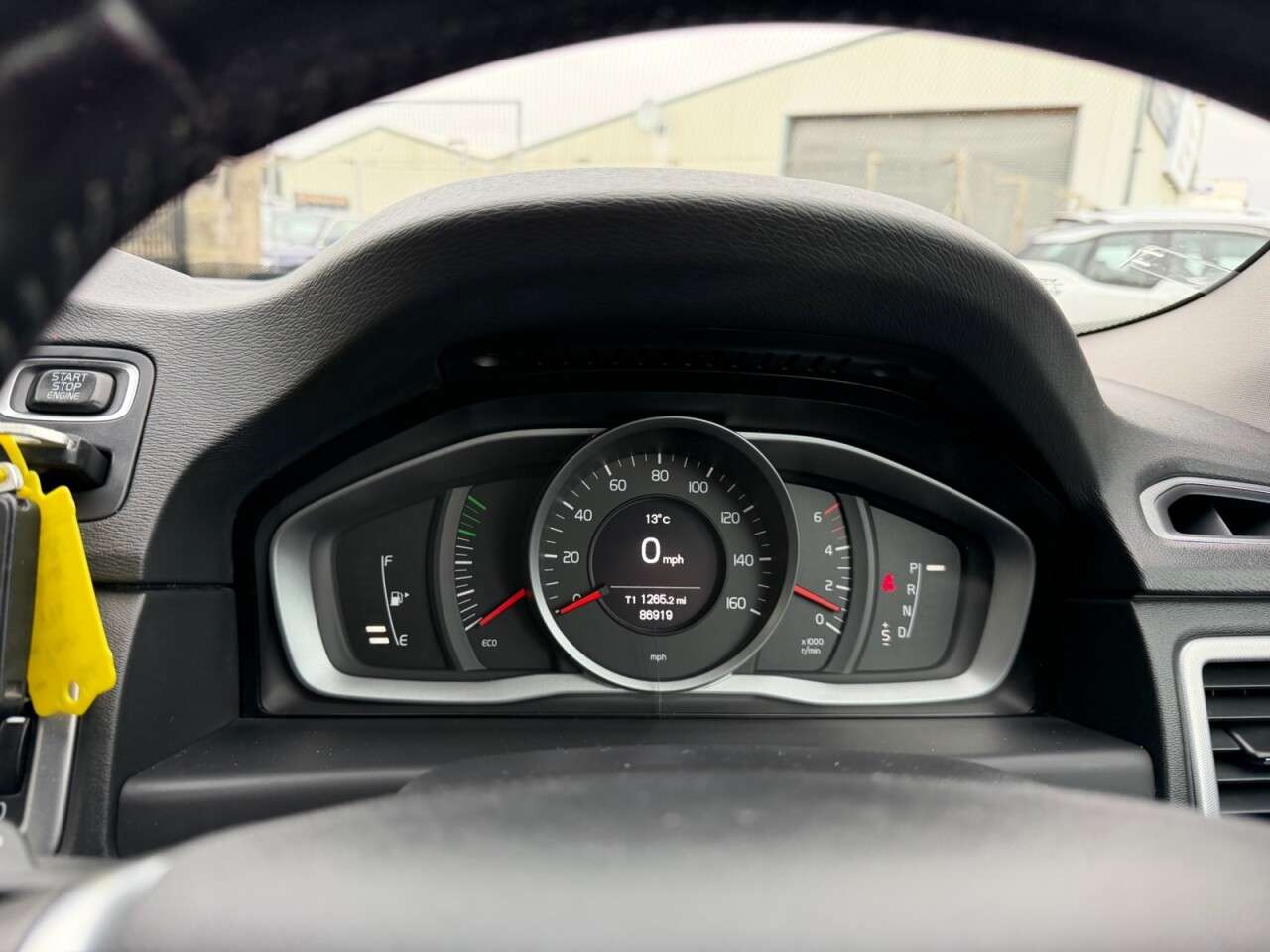 2015 VOLVO V70 2015 VOLVO V70