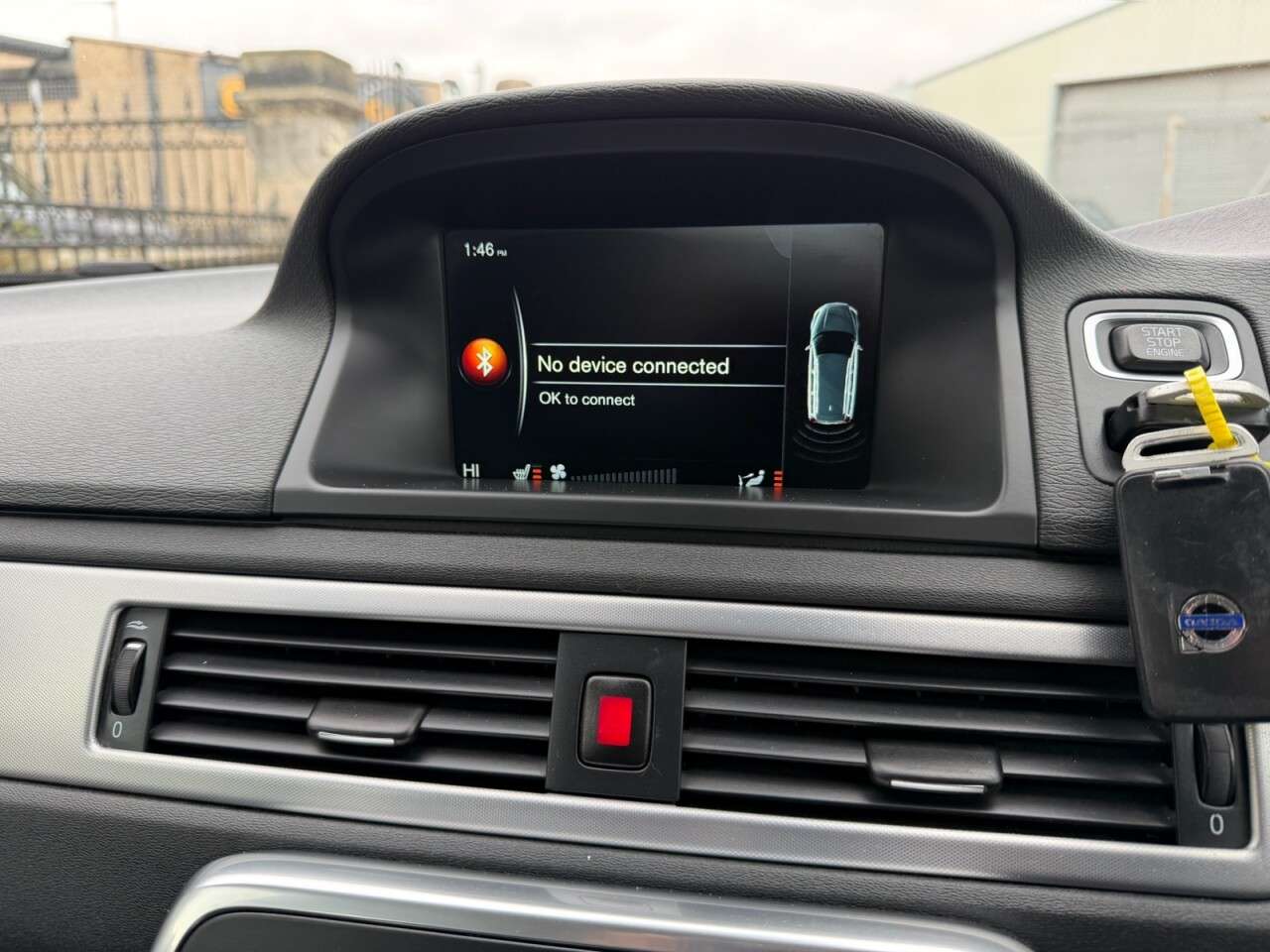 2015 VOLVO V70 2015 VOLVO V70
