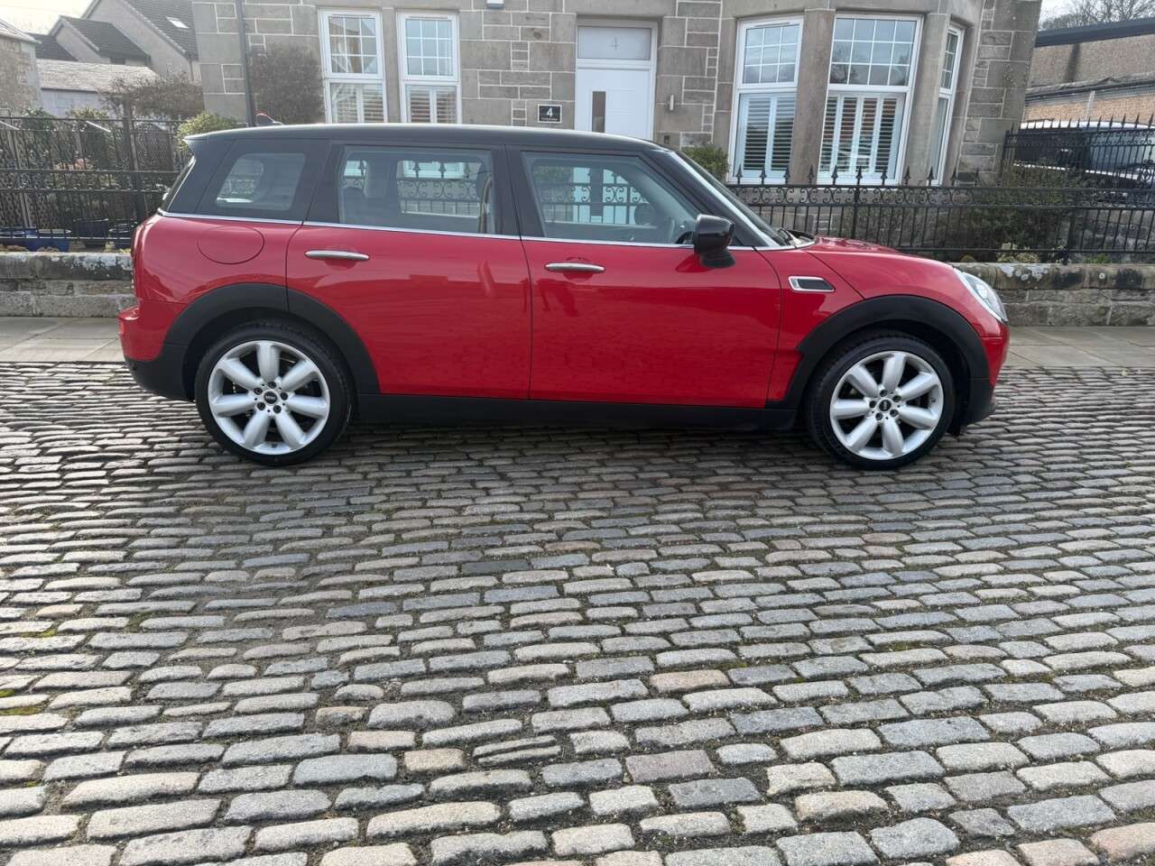 2019 MINI CLUBMAN 2019 MINI CLUBMAN