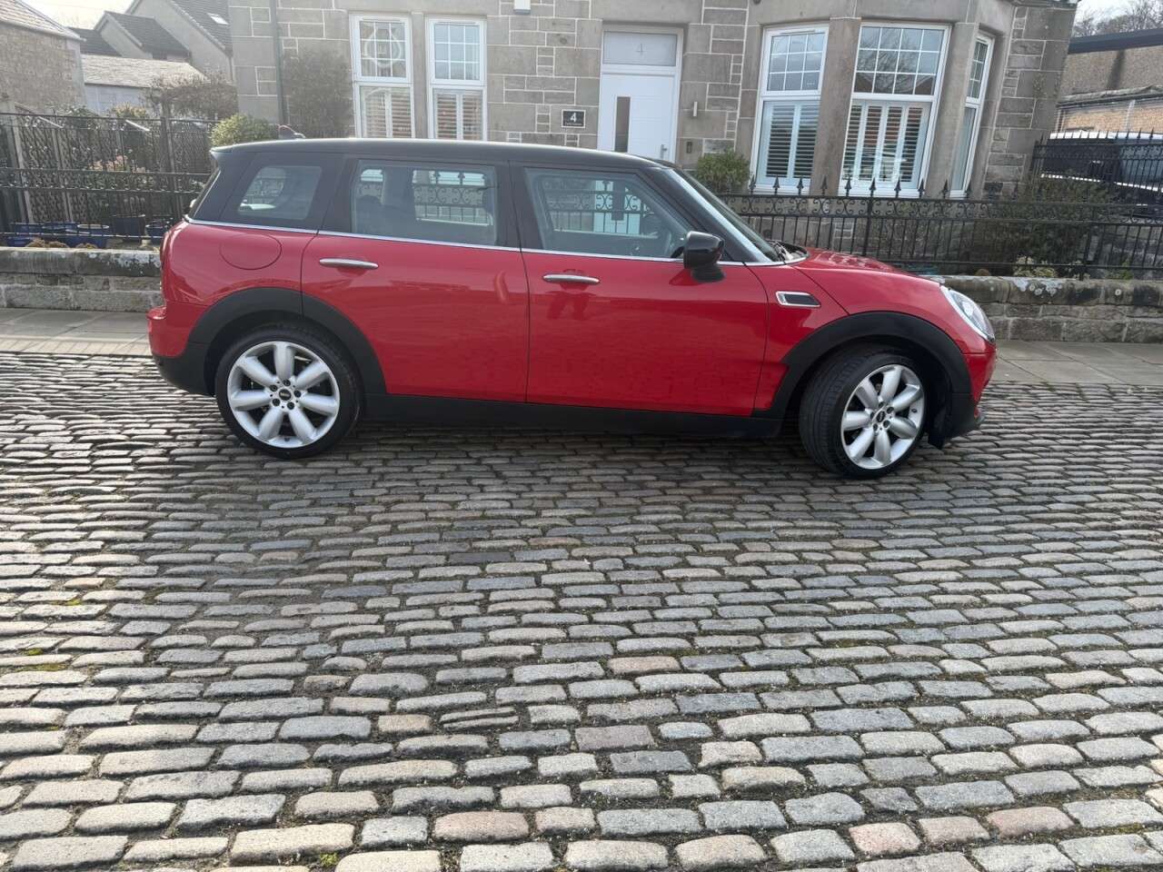 2019 MINI CLUBMAN 2019 MINI CLUBMAN