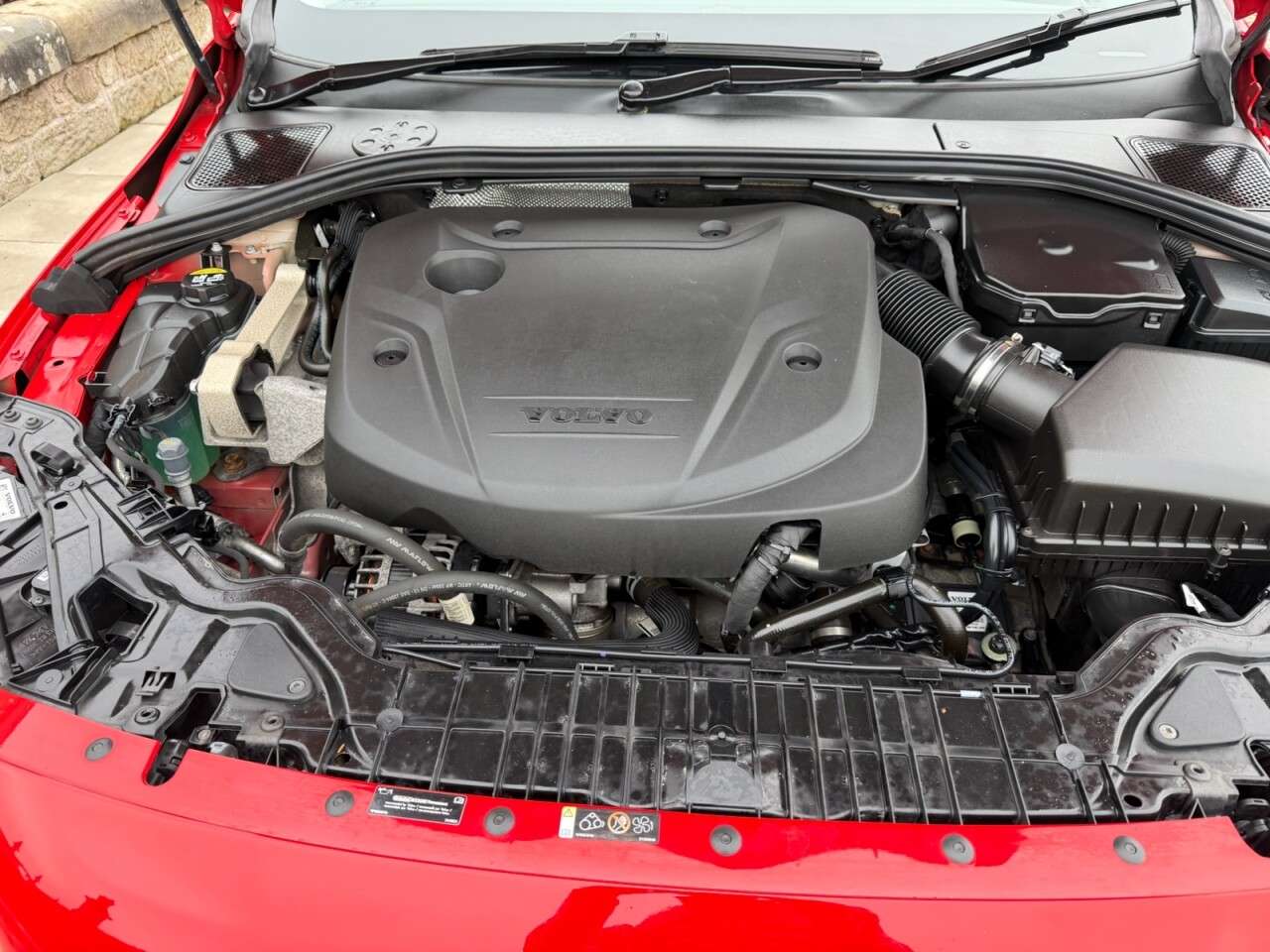 2018 VOLVO V60 2018 VOLVO V60