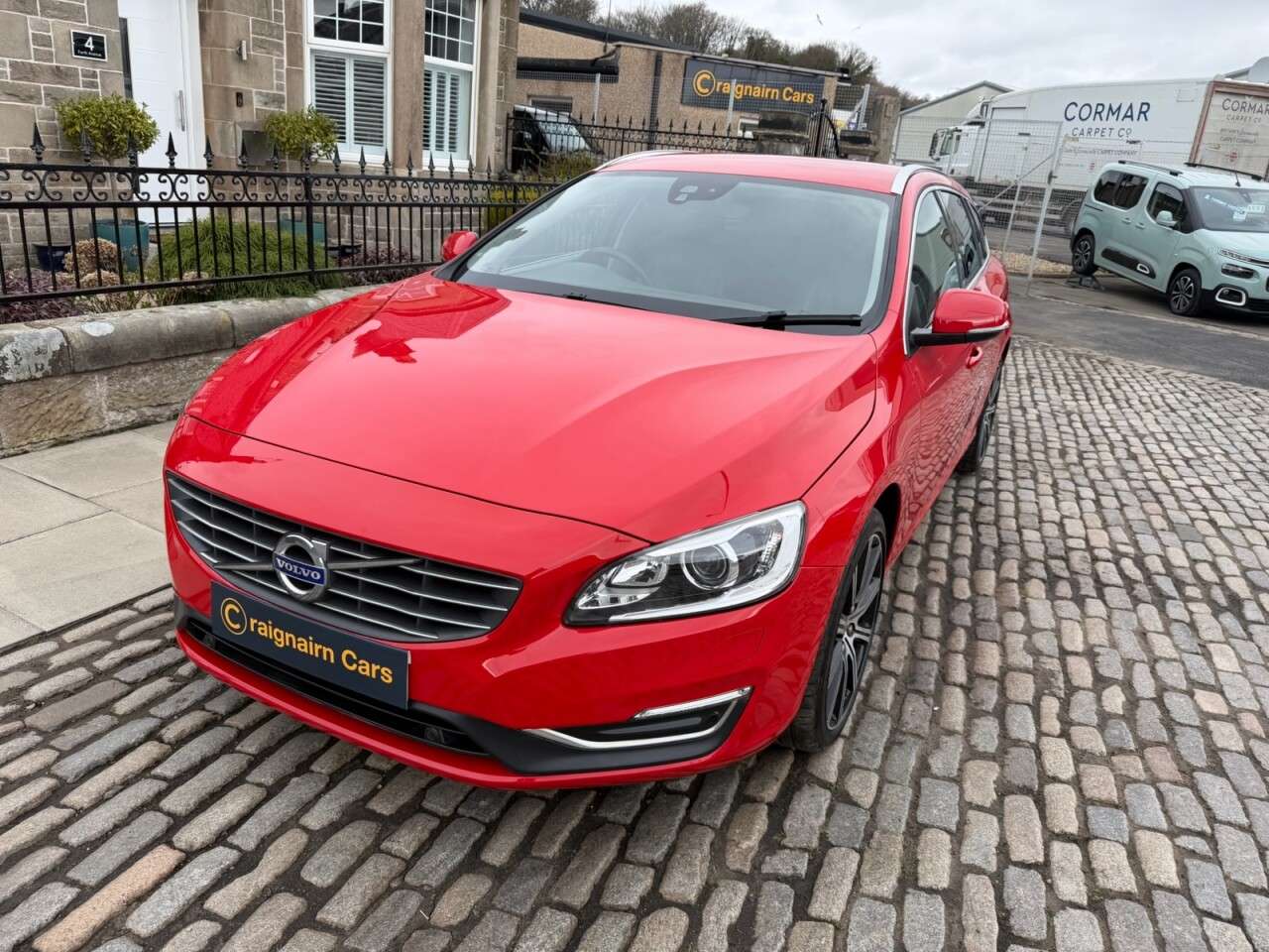 2018 VOLVO V60 2018 VOLVO V60