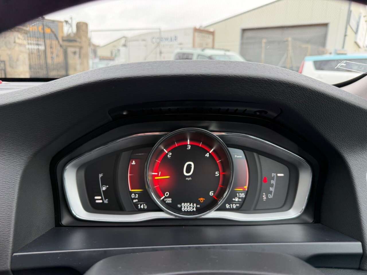 2018 VOLVO V60 2018 VOLVO V60
