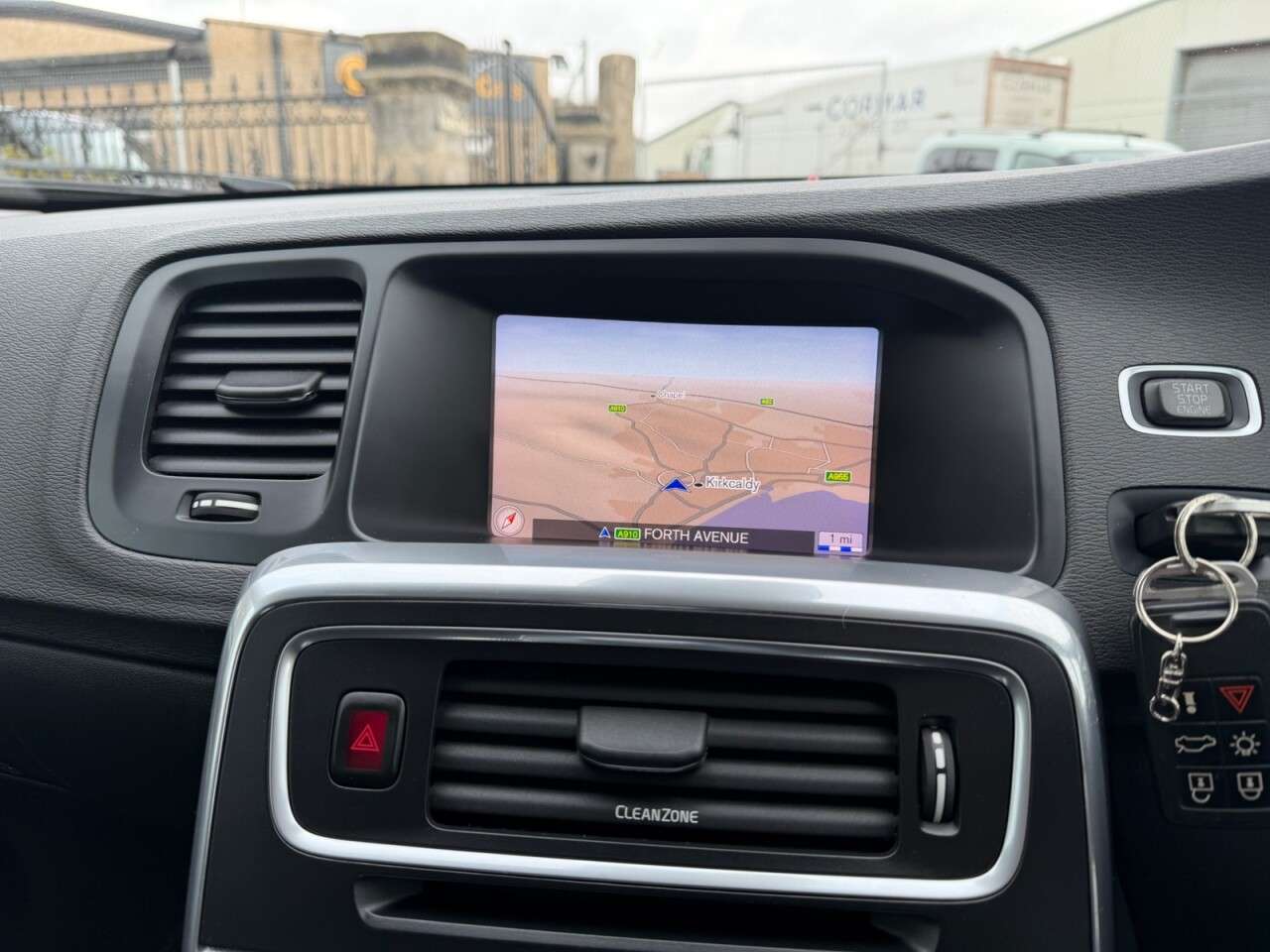 2018 VOLVO V60 2018 VOLVO V60