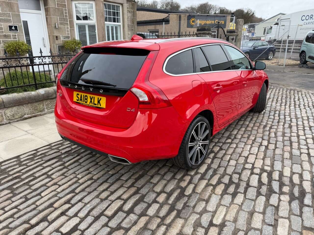 2018 VOLVO V60 2018 VOLVO V60