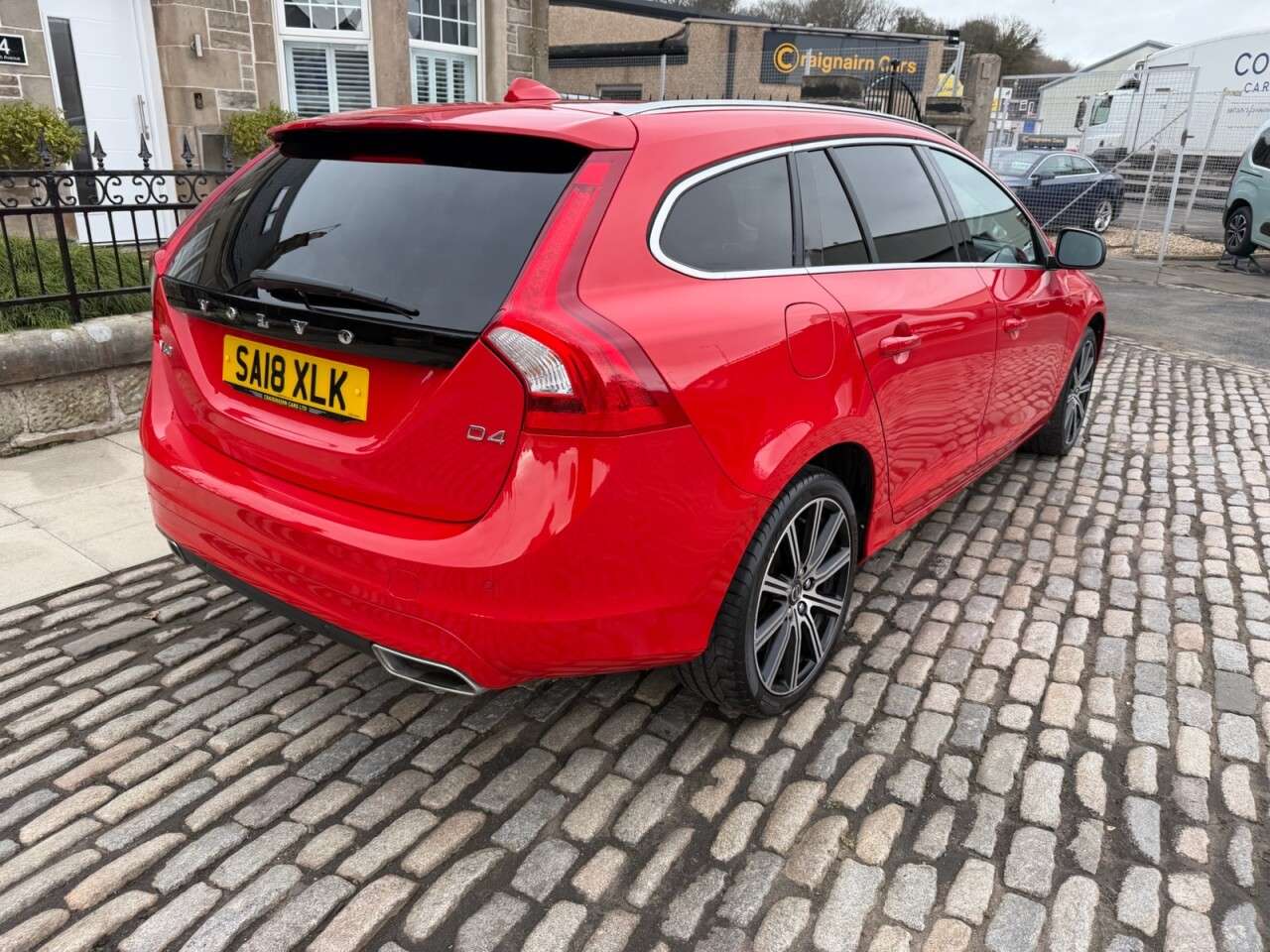 2018 VOLVO V60 2018 VOLVO V60