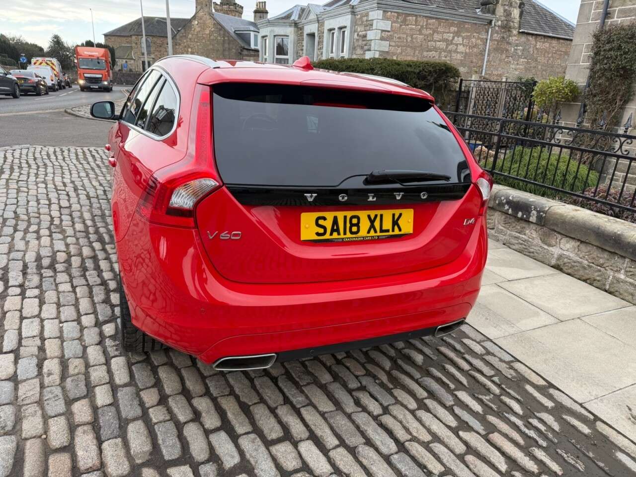 2018 VOLVO V60 2018 VOLVO V60