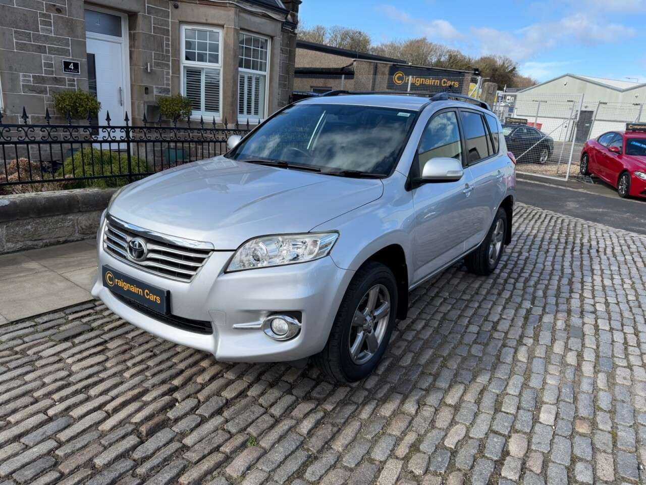 A 2012 TOYOTA RAV4 2.2 D-4D XT-R SUV 5dr Diesel Manual 4WD Euro 5 (150 ps) A 2012 TOYOTA RAV4 2.2 D-4D XT-R SUV 5dr Diesel Manual 4WD Euro 5 (150 ps)