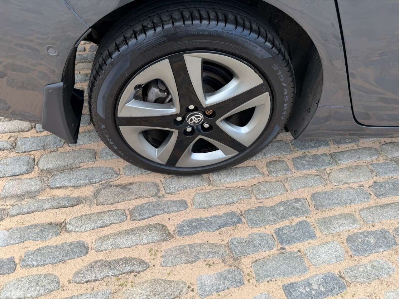 2020 TOYOTA PRIUS 2020 TOYOTA PRIUS