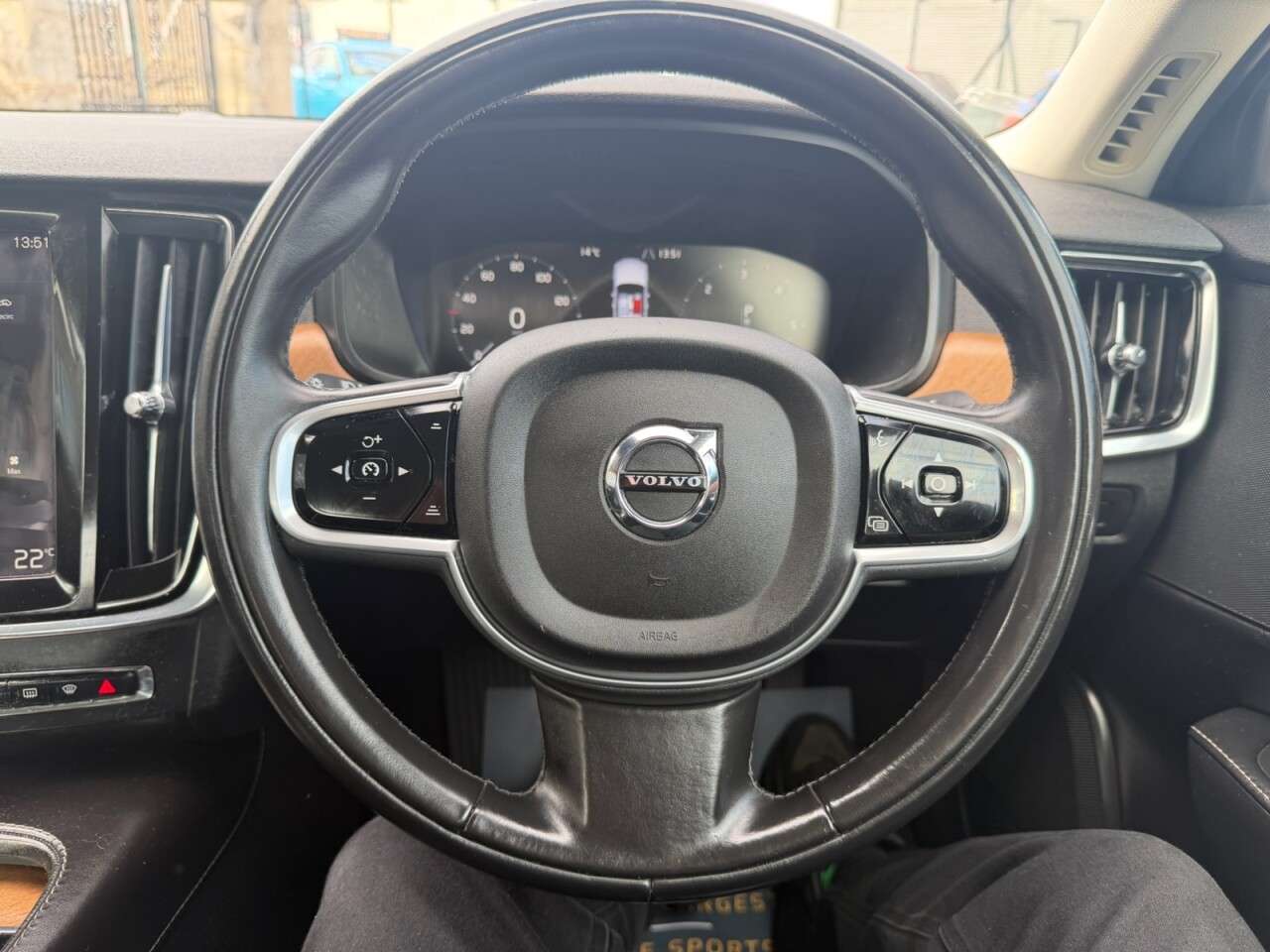 2017 VOLVO S90 2017 VOLVO S90