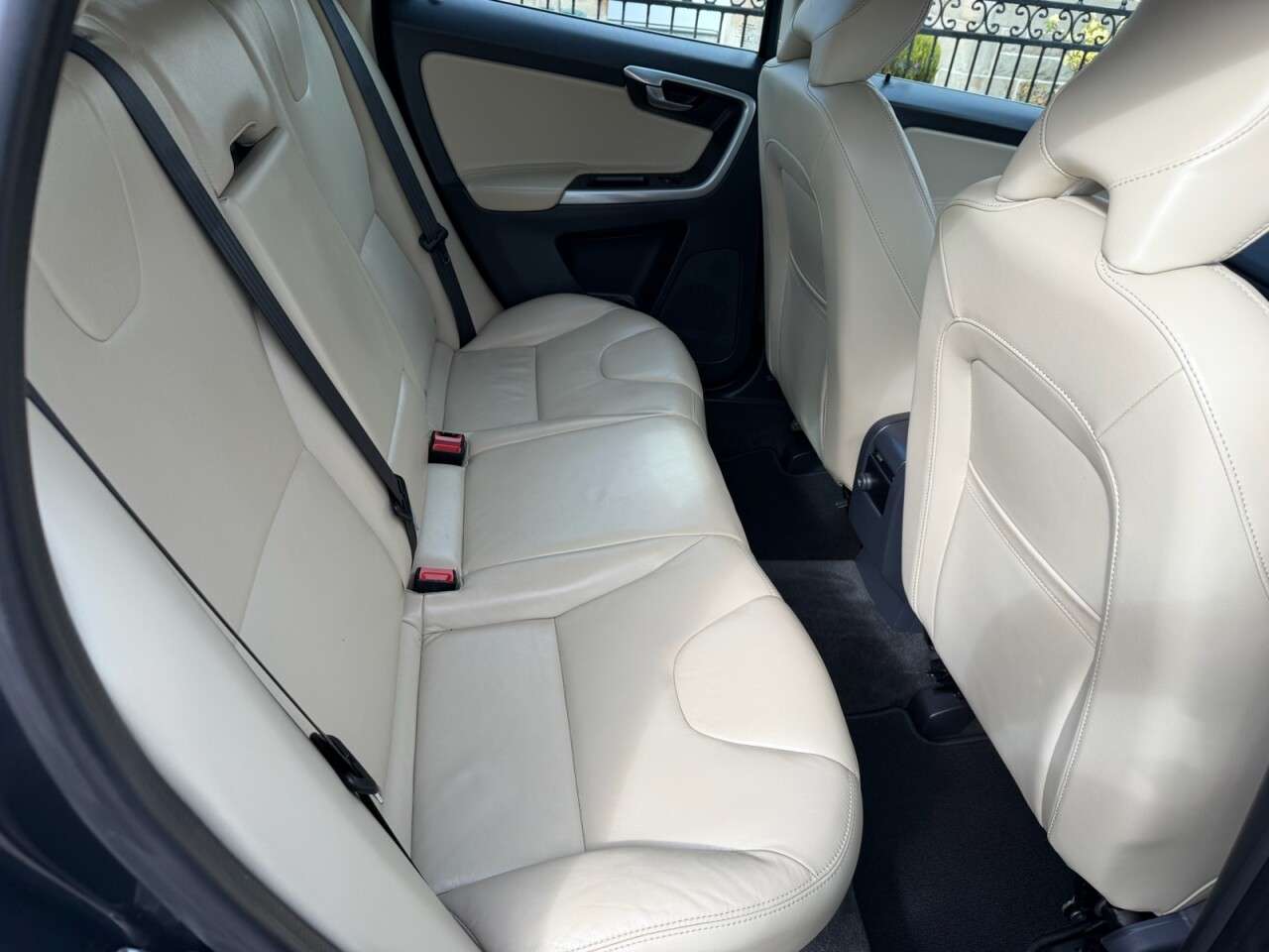 2017 VOLVO XC60 2017 VOLVO XC60