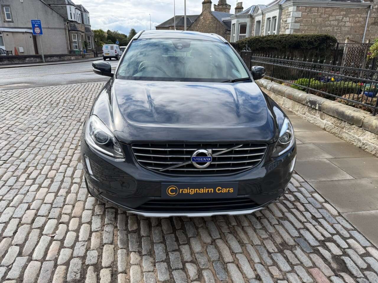 2017 VOLVO XC60 2017 VOLVO XC60