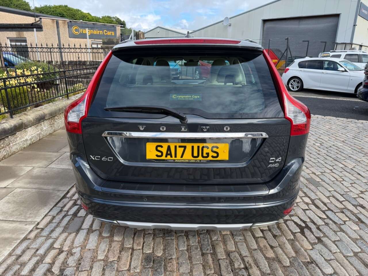 2017 VOLVO XC60 2017 VOLVO XC60
