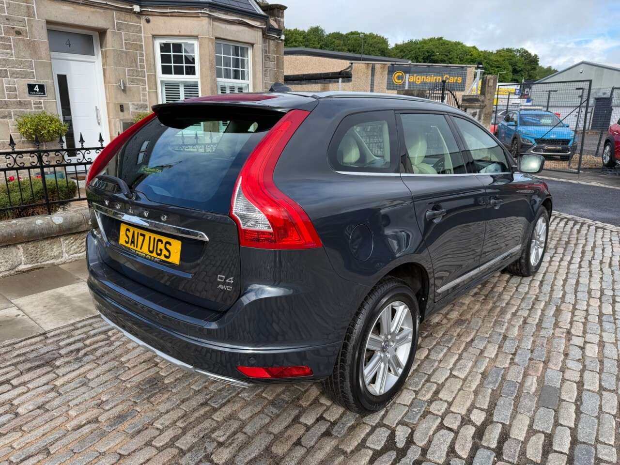 2017 VOLVO XC60 2017 VOLVO XC60