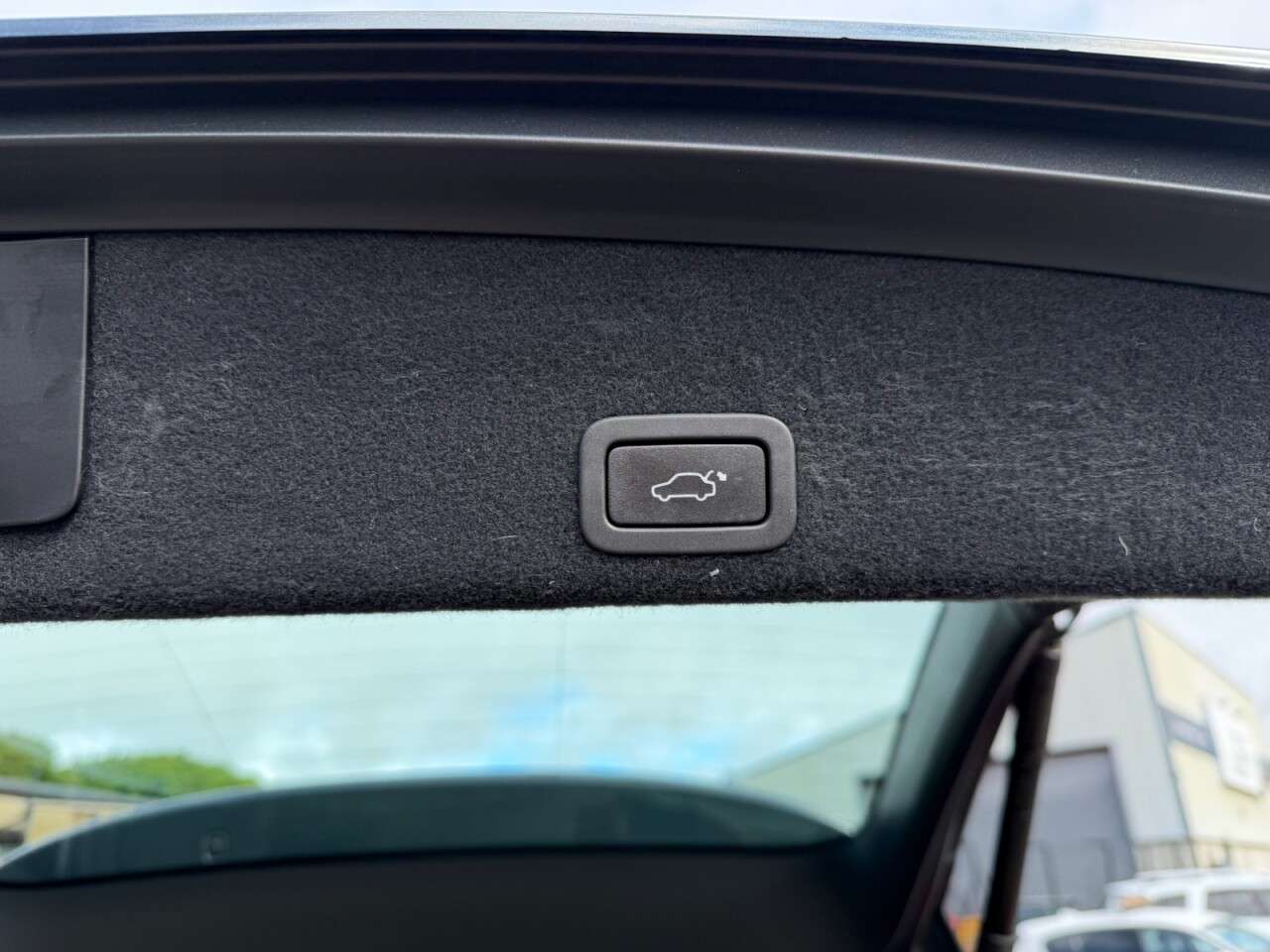 2017 VOLVO XC60 2017 VOLVO XC60