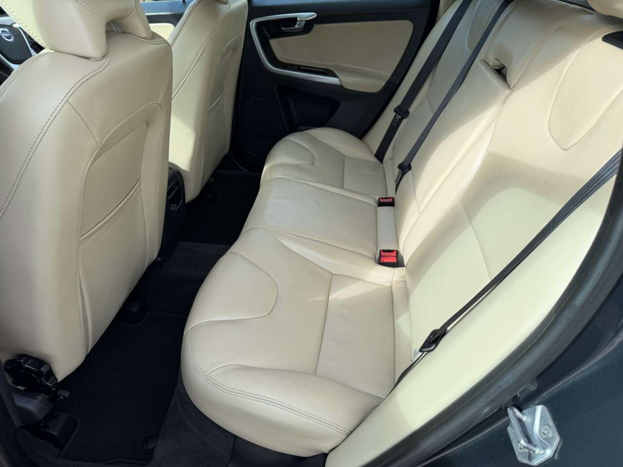 2017 VOLVO XC60 2017 VOLVO XC60