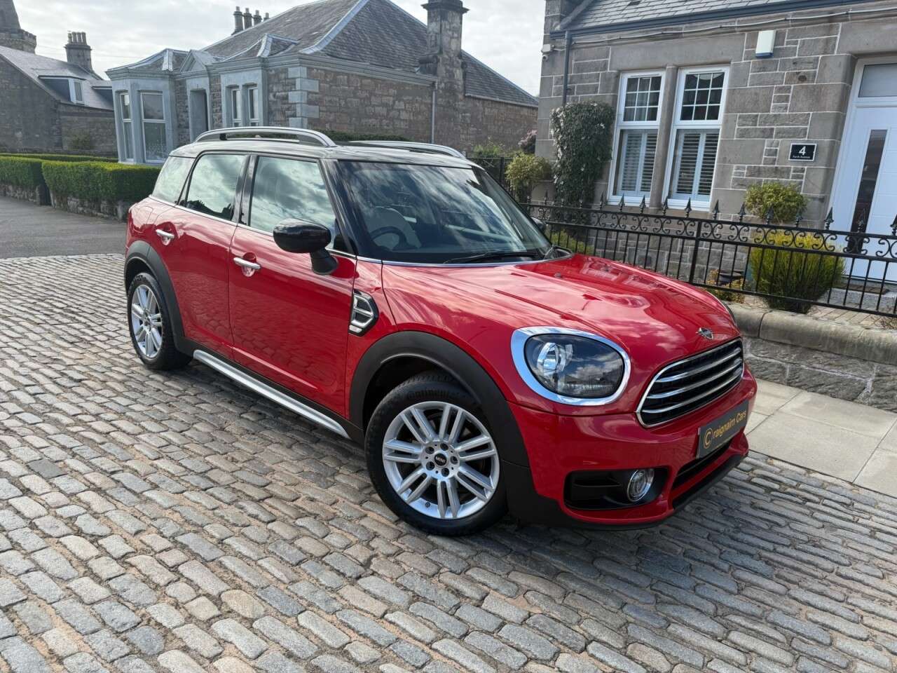 A 2019 MINI COUNTRYMAN 1.5 Cooper Exclusive SUV 5dr Petrol Steptronic Euro 6 (s/s) (136 ps) A 2019 MINI COUNTRYMAN 1.5 Cooper Exclusive SUV 5dr Petrol Steptronic Euro 6 (s/s) (136 ps)