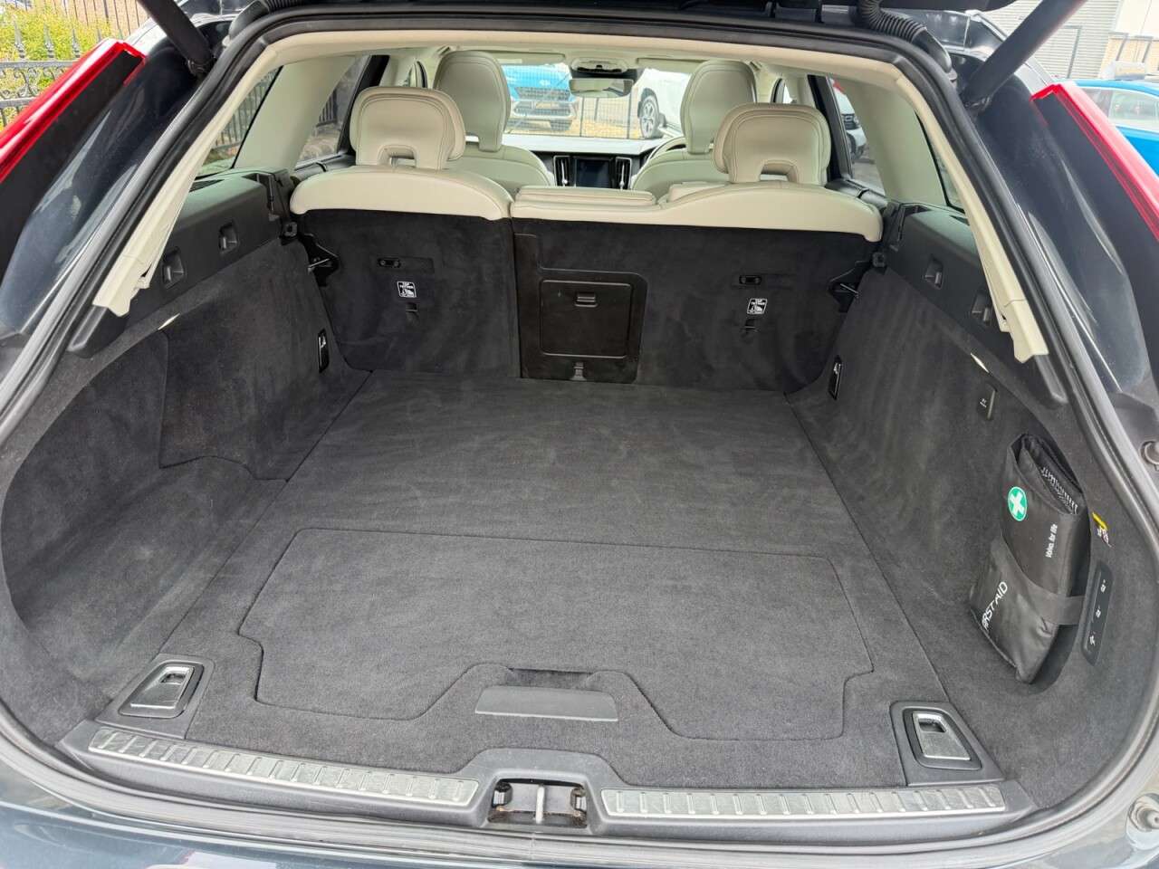 2018 VOLVO V90 2018 VOLVO V90