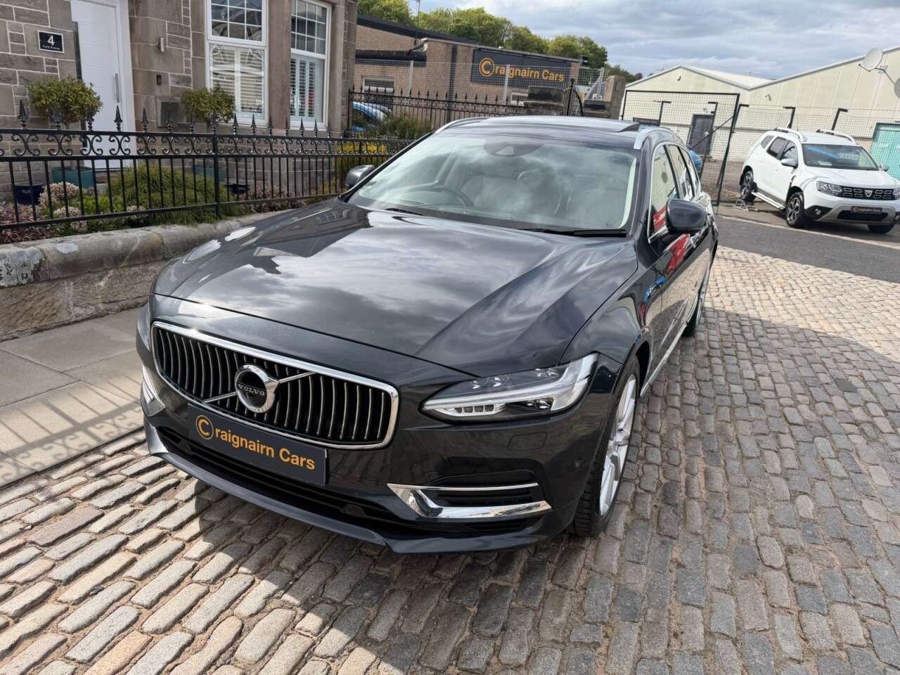 2018 VOLVO V90 2018 VOLVO V90
