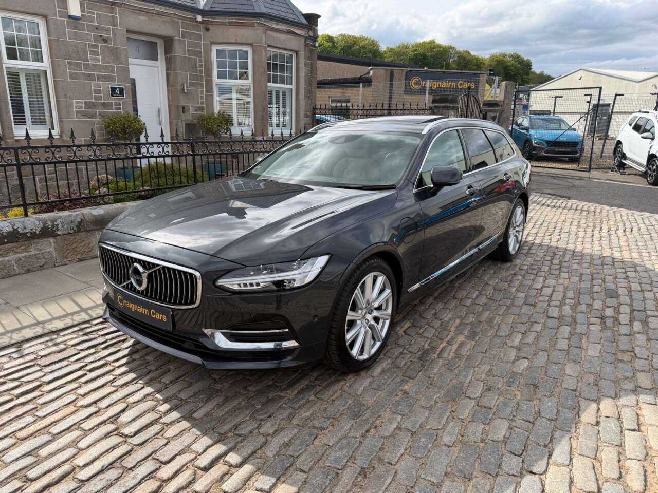 2018 VOLVO V90 2018 VOLVO V90