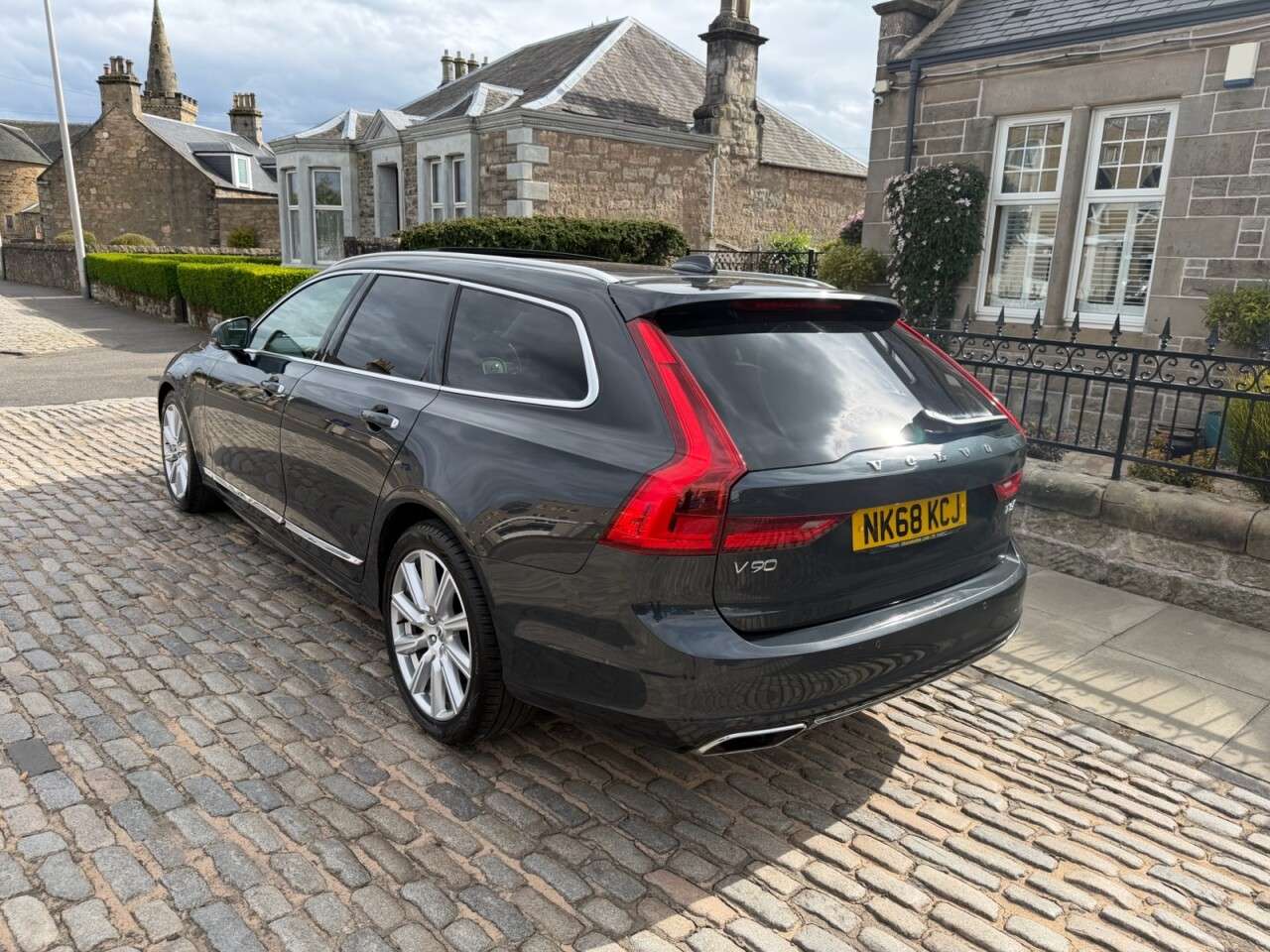 2018 VOLVO V90 2018 VOLVO V90