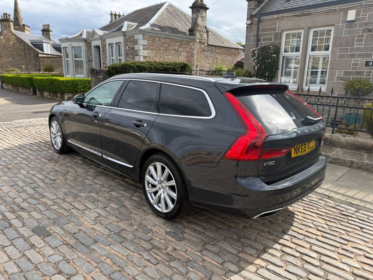 2018 VOLVO V90 2018 VOLVO V90