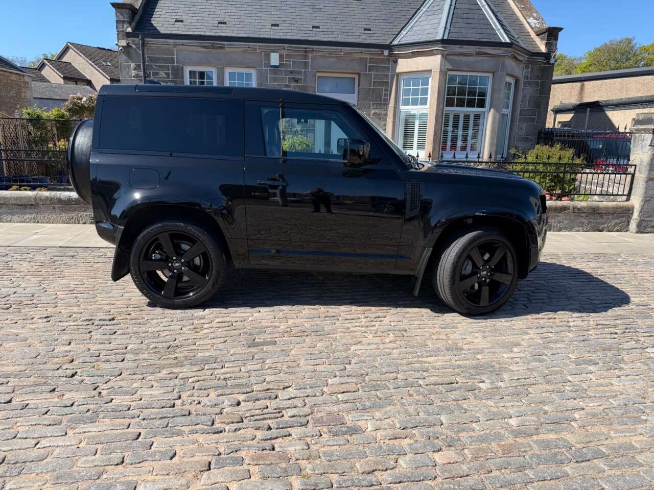 2024 LAND ROVER DEFENDER 90 2024 LAND ROVER DEFENDER 90