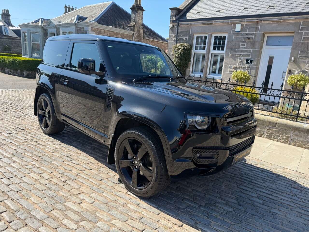 2024 LAND ROVER DEFENDER 90 2024 LAND ROVER DEFENDER 90