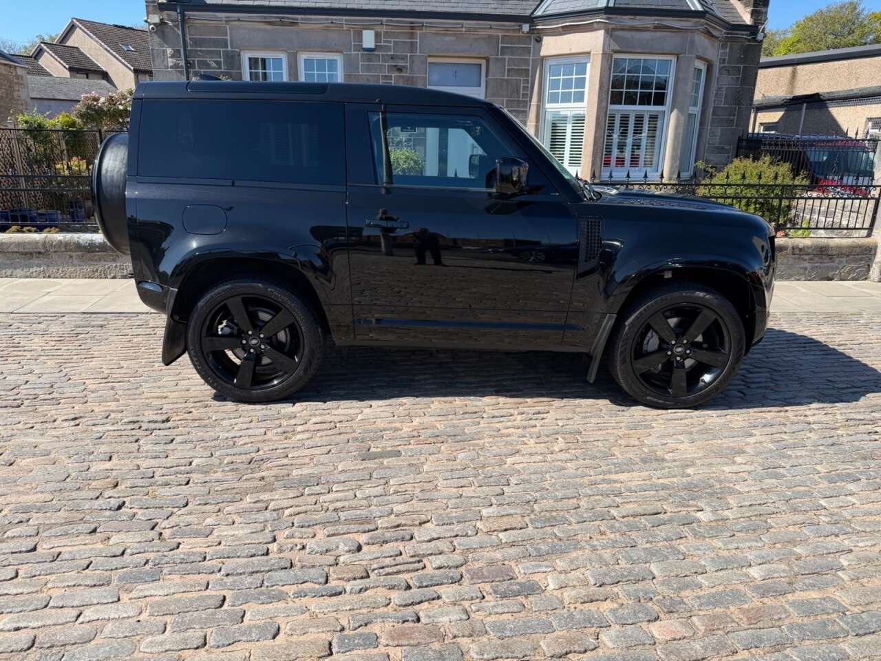 2024 LAND ROVER DEFENDER 90 2024 LAND ROVER DEFENDER 90