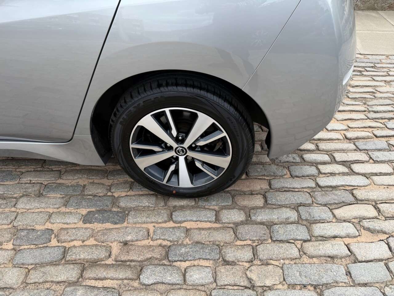 2022 NISSAN LEAF 2022 NISSAN LEAF