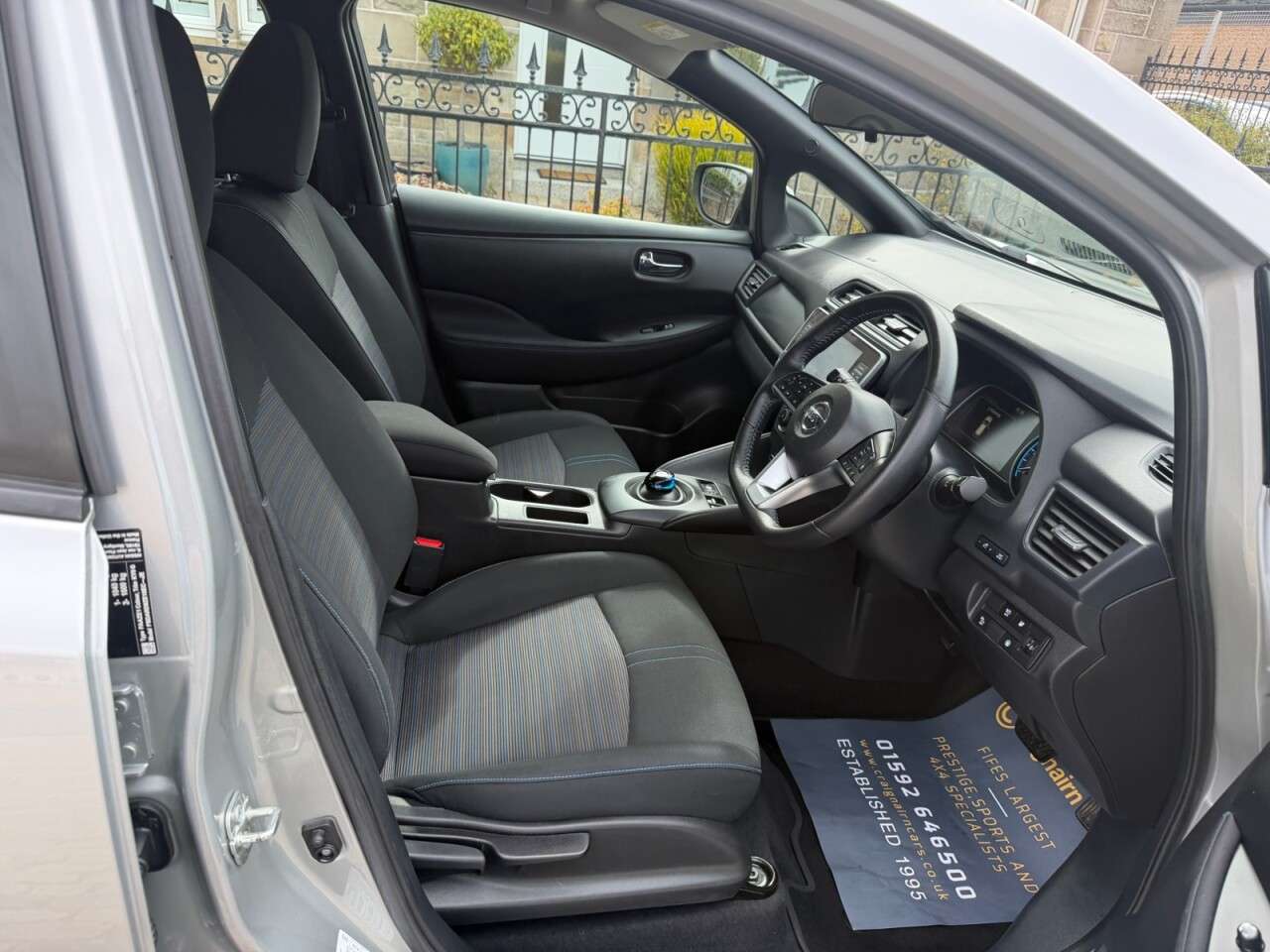 A 2022 NISSAN LEAF 40kWh Acenta Hatchback 5dr Electric Auto (150 ps) A 2022 NISSAN LEAF 40kWh Acenta Hatchback 5dr Electric Auto (150 ps)