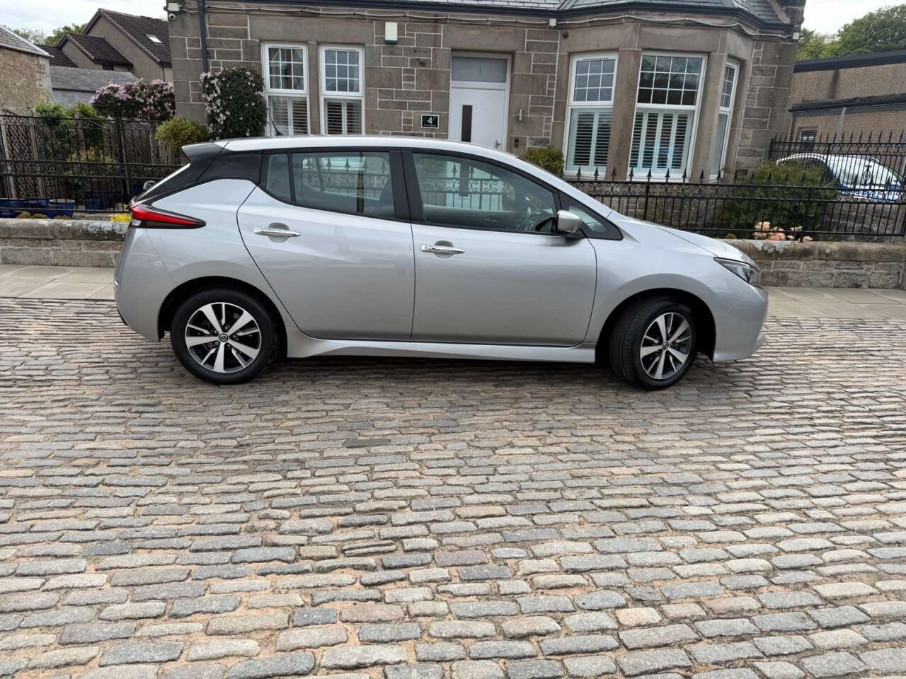 2022 NISSAN LEAF 2022 NISSAN LEAF