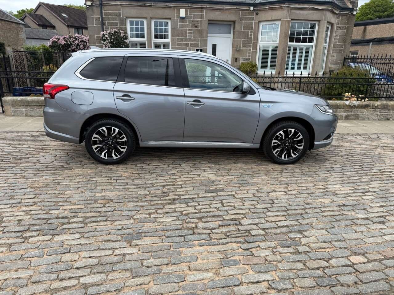 2017 MITSUBISHI OUTLANDER 2017 MITSUBISHI OUTLANDER