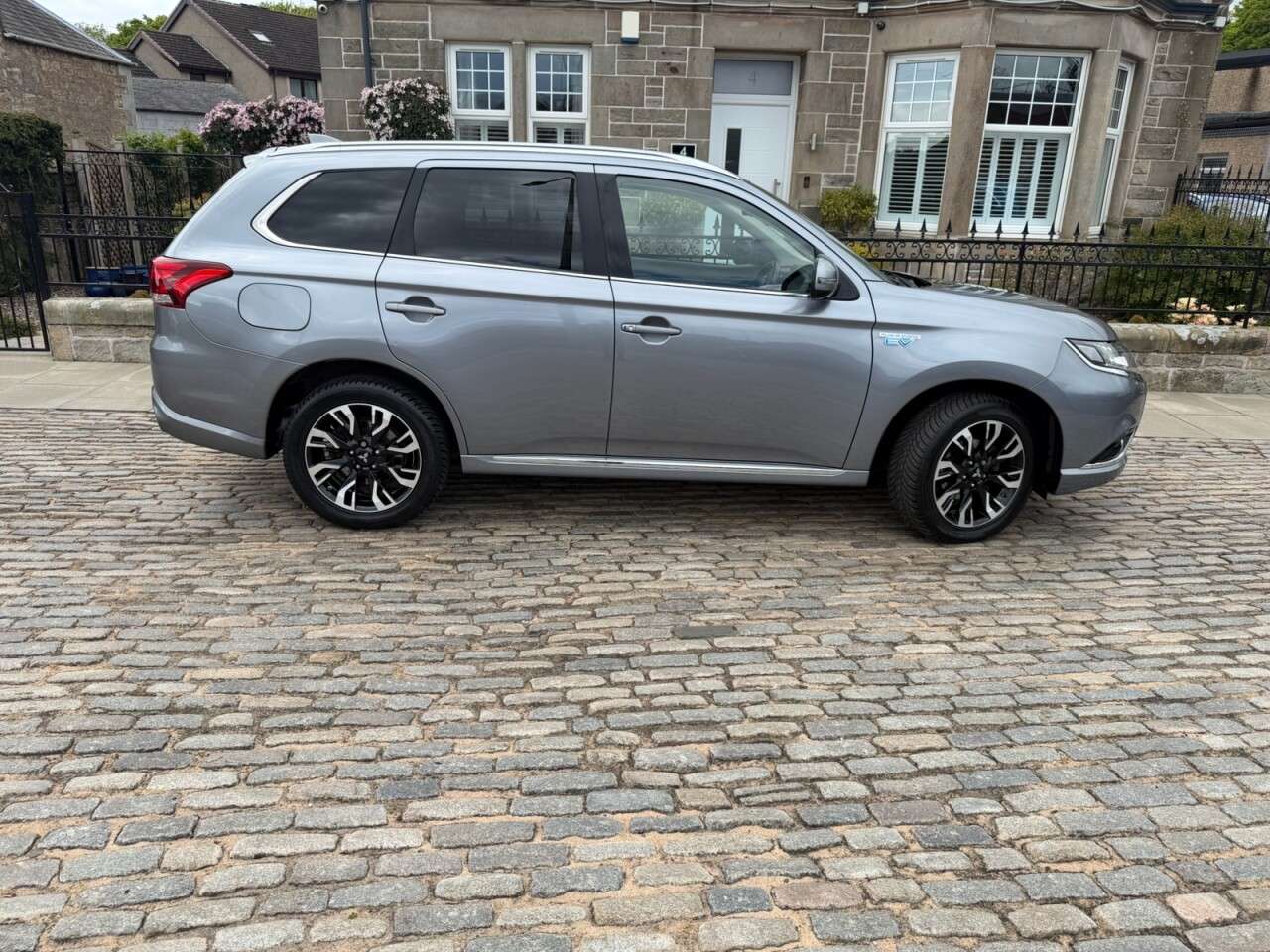 2017 MITSUBISHI OUTLANDER 2017 MITSUBISHI OUTLANDER