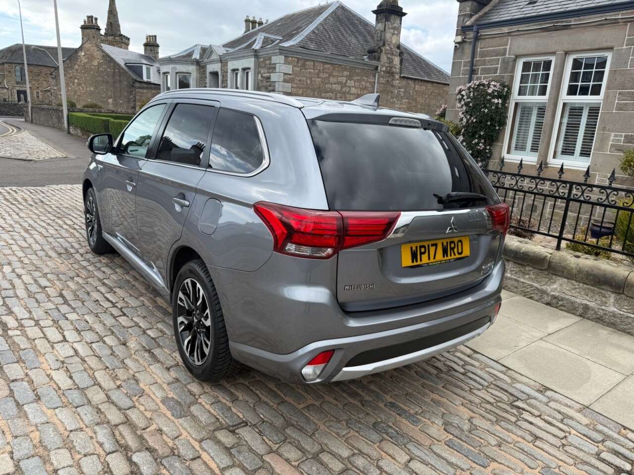 2017 MITSUBISHI OUTLANDER 2017 MITSUBISHI OUTLANDER