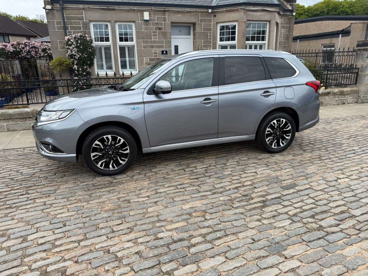 2017 MITSUBISHI OUTLANDER 2017 MITSUBISHI OUTLANDER