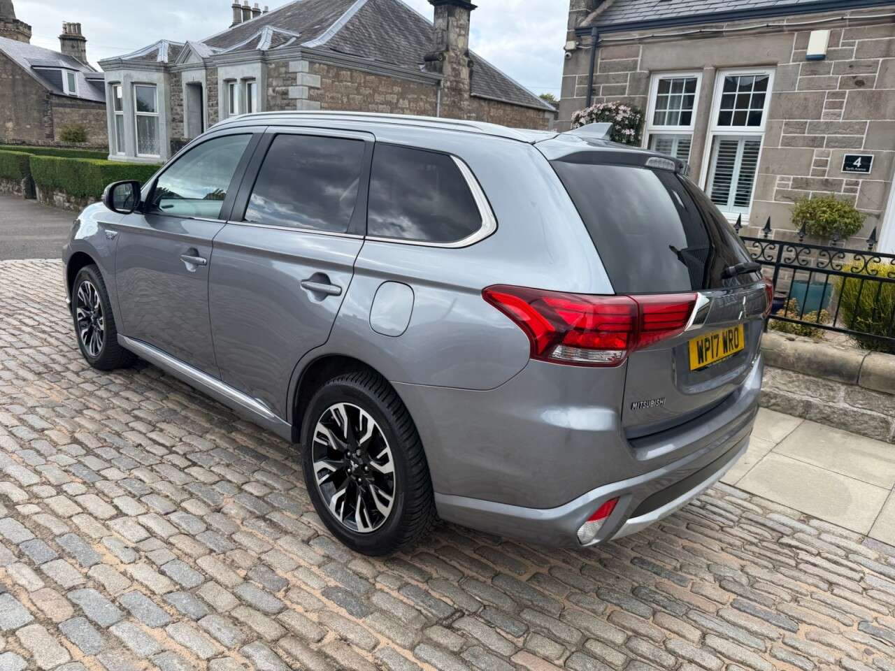 2017 MITSUBISHI OUTLANDER 2017 MITSUBISHI OUTLANDER