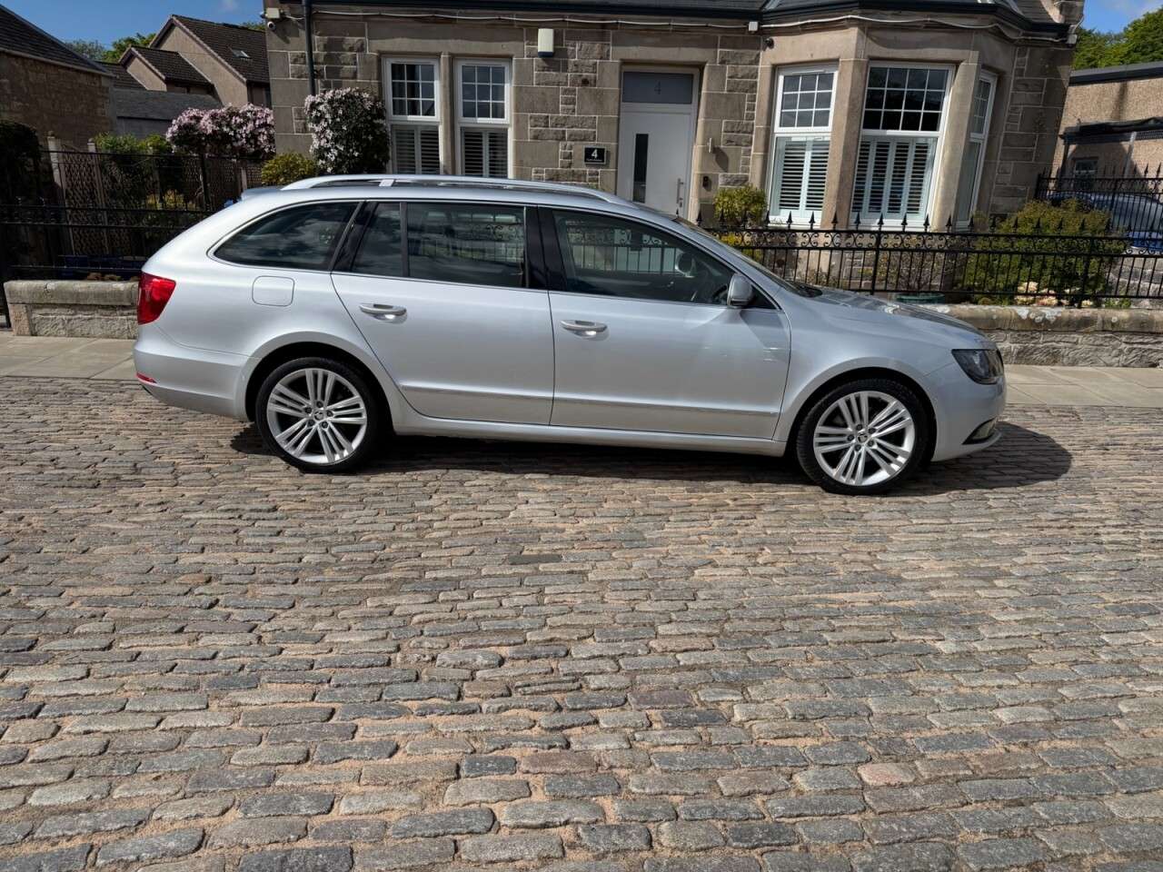 2014 SKODA SUPERB 2014 SKODA SUPERB