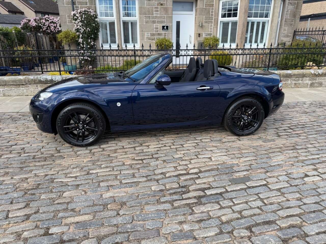 2012 MAZDA MX-5 2012 MAZDA MX-5
