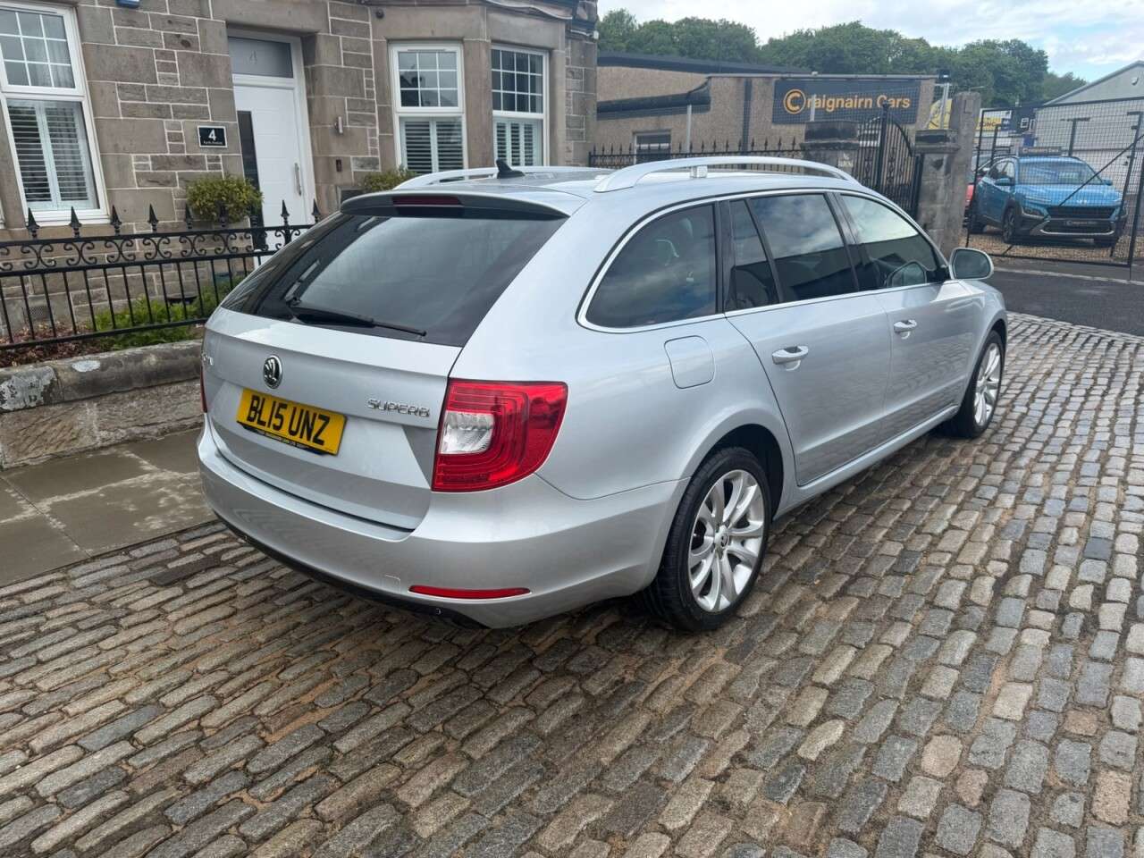 A 2015 SKODA SUPERB 2.0 TDI SE Business Estate 5dr Diesel DSG Euro 5 (s/s) (Leather) (140 ps) A 2015 SKODA SUPERB 2.0 TDI SE Business Estate 5dr Diesel DSG Euro 5 (s/s) (Leather) (140 ps)
