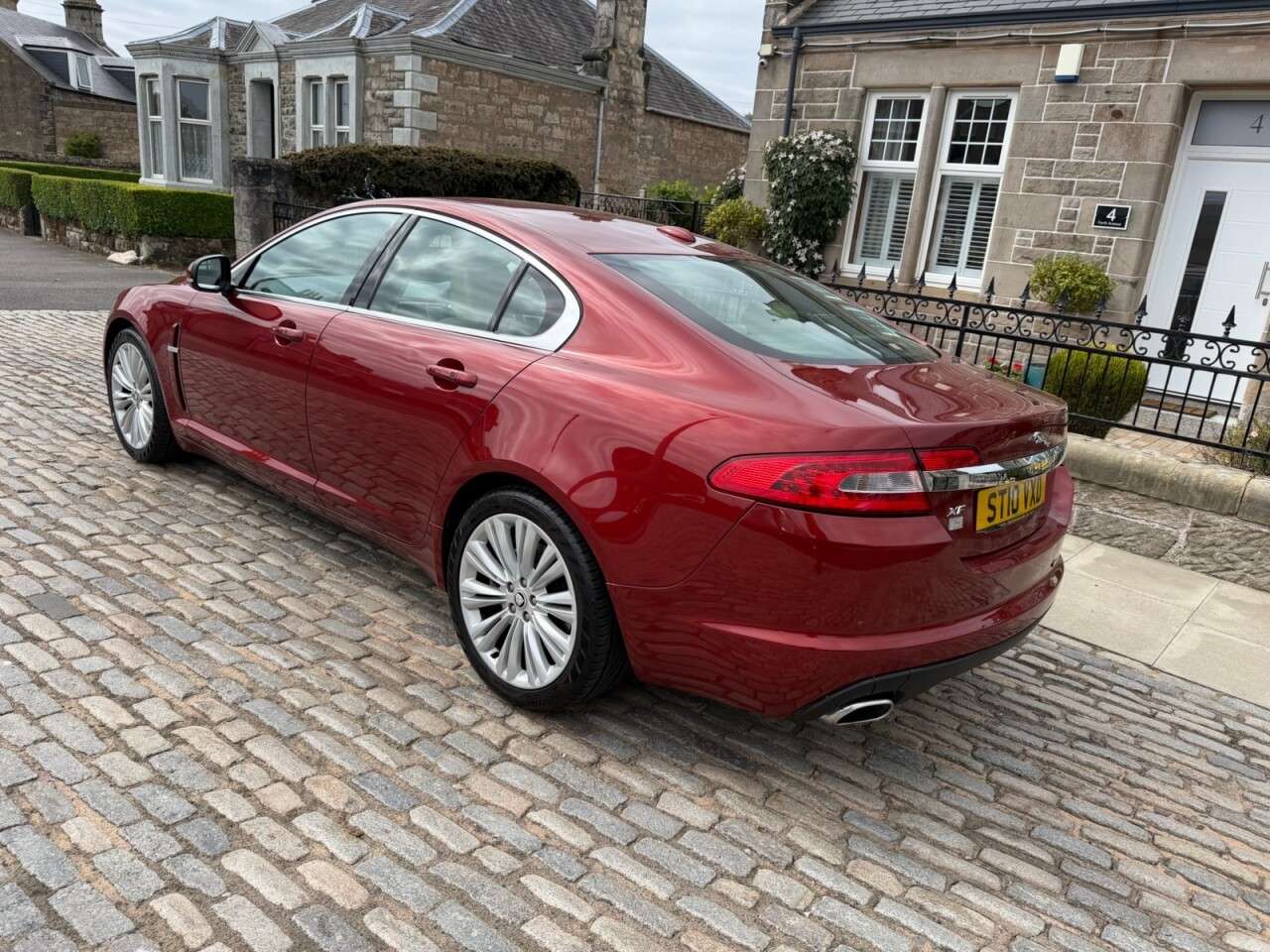 2010 JAGUAR XF 2010 JAGUAR XF