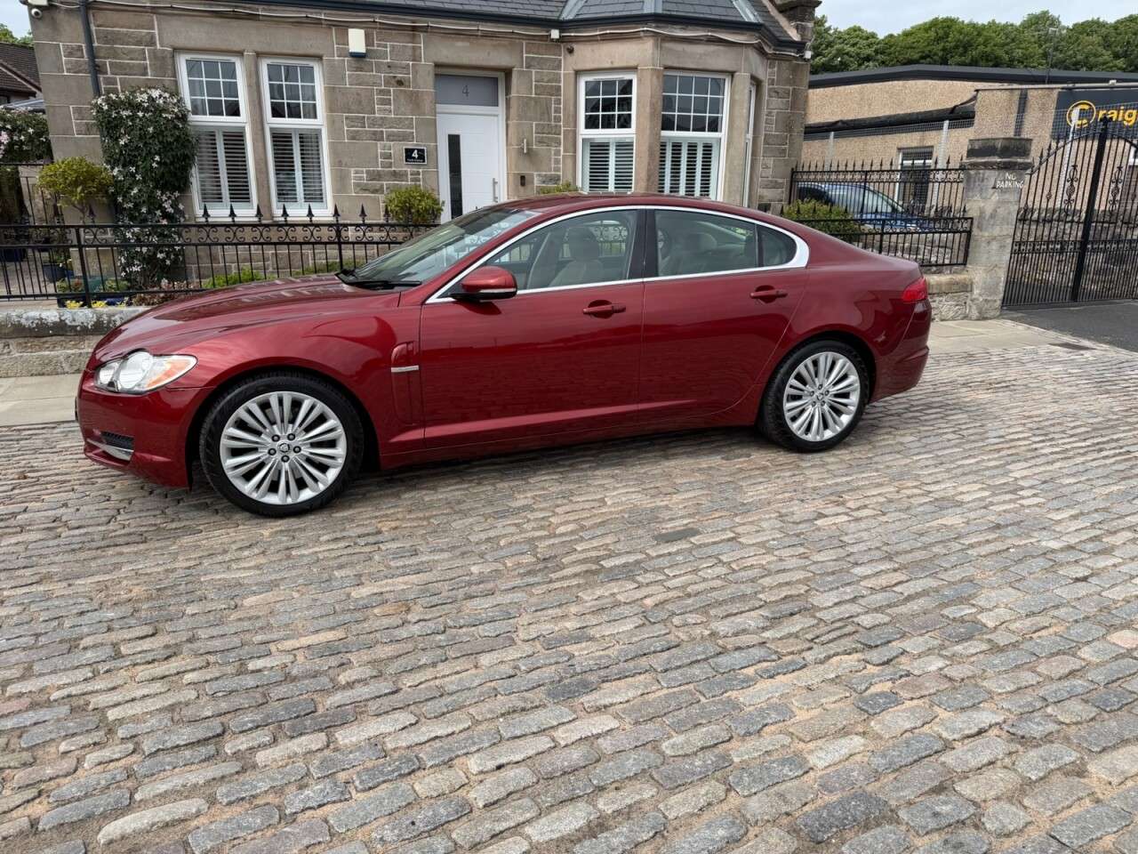 2010 JAGUAR XF 2010 JAGUAR XF
