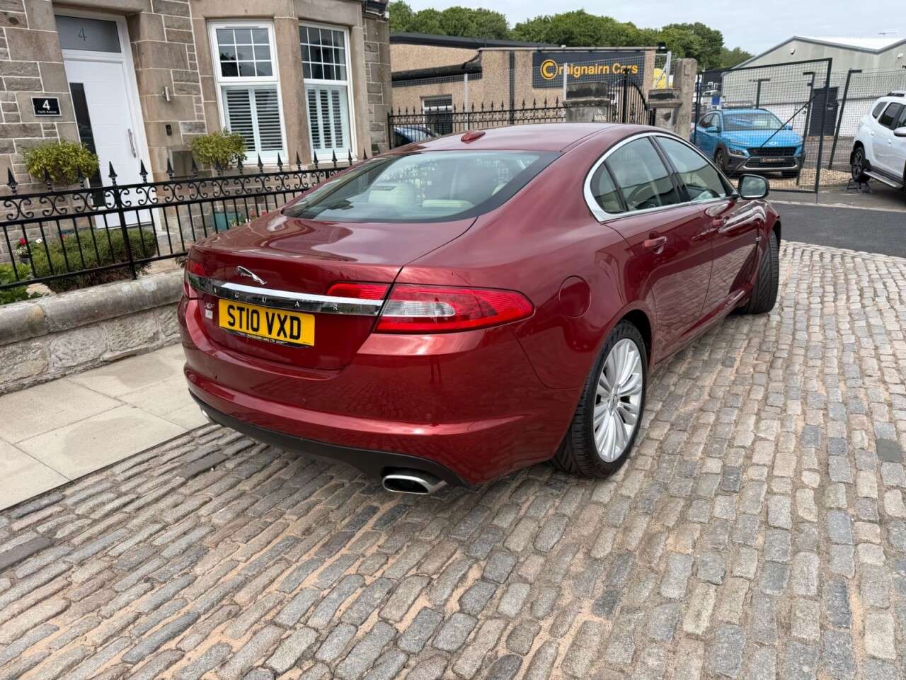2010 JAGUAR XF 2010 JAGUAR XF