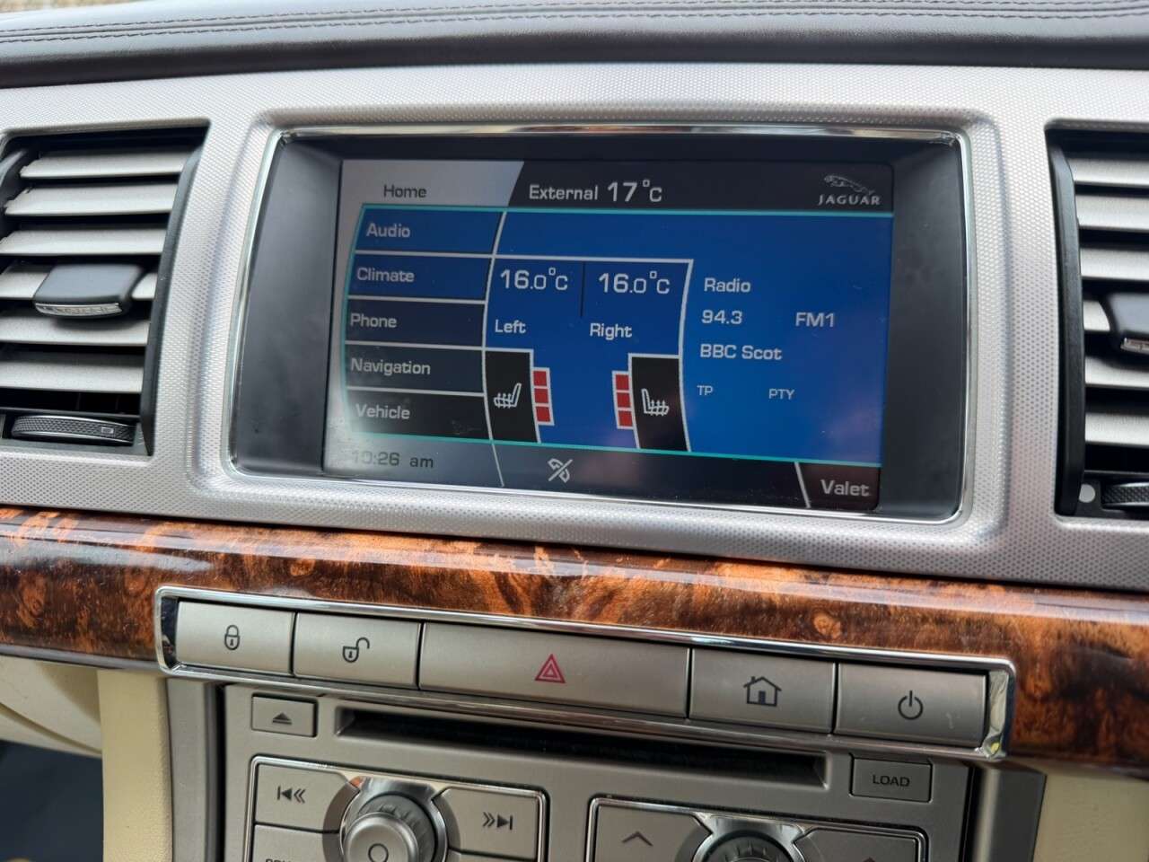 2010 JAGUAR XF 2010 JAGUAR XF