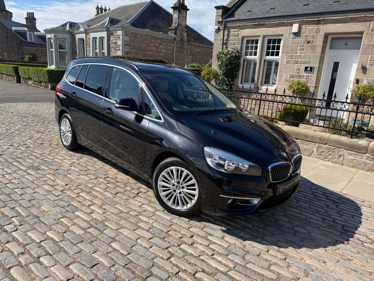 A 2015 BMW 2 SERIES GRAN TOURER 1.5 218i Luxury MPV 5dr Petrol Auto Euro 6 (s/s) (136 ps) A 2015 BMW 2 SERIES GRAN TOURER 1.5 218i Luxury MPV 5dr Petrol Auto Euro 6 (s/s) (136 ps)